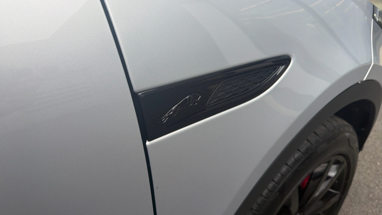 Jaguar E-Pace 1.5 P300e R-Dynamic HSE 5dr Auto Estate